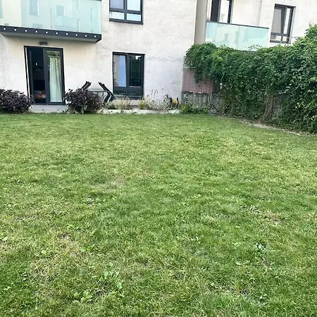 Garden Karolina דירה